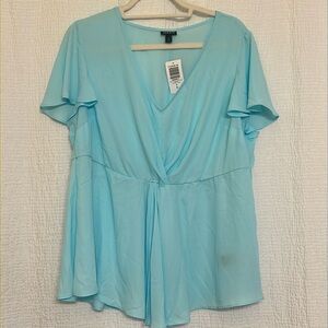 NWT Torrid Women’s Short Sleeve Top
